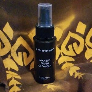 Bodygraphy Pro Makeup Brush Spray Cleanser